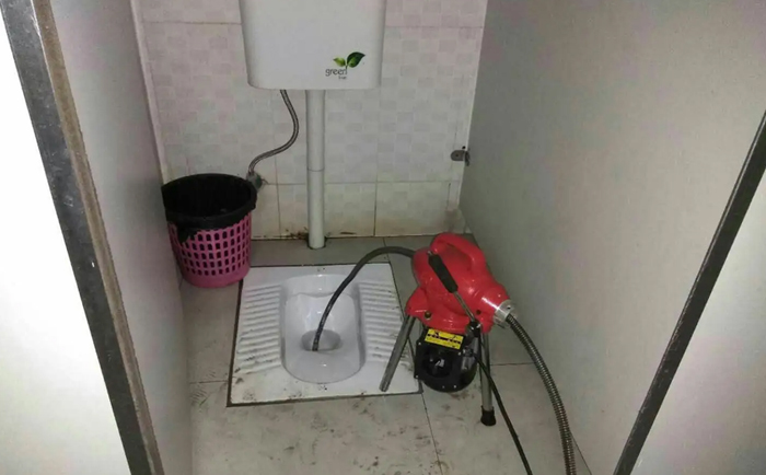石楼蹲便疏通